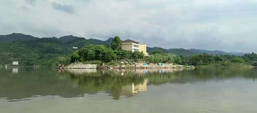 大洪湖双龙岛照片