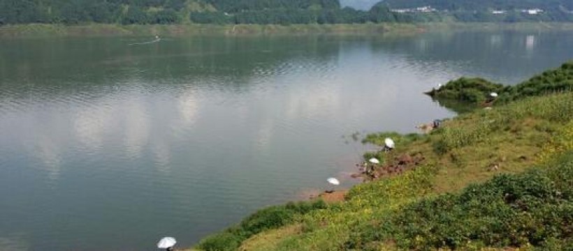 雅女湖照片