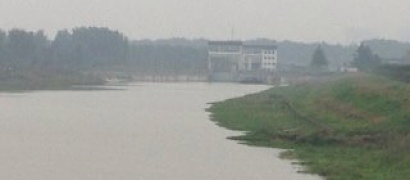 张福河照片