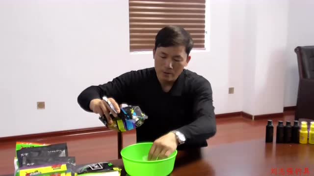 【视频】刘志强大师天下黑坑爆护开饵方法（中）_视频封面